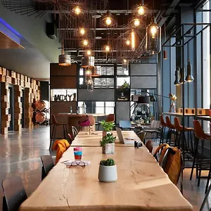 Moxy Fountainbridge **** אדינבורו