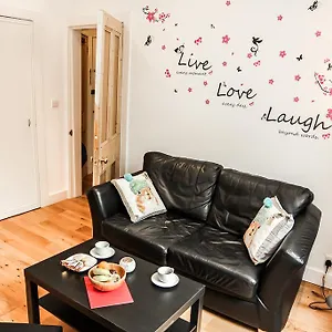 Appartement Chic & Bright Flat Near Holyrood Park, Édimbourg